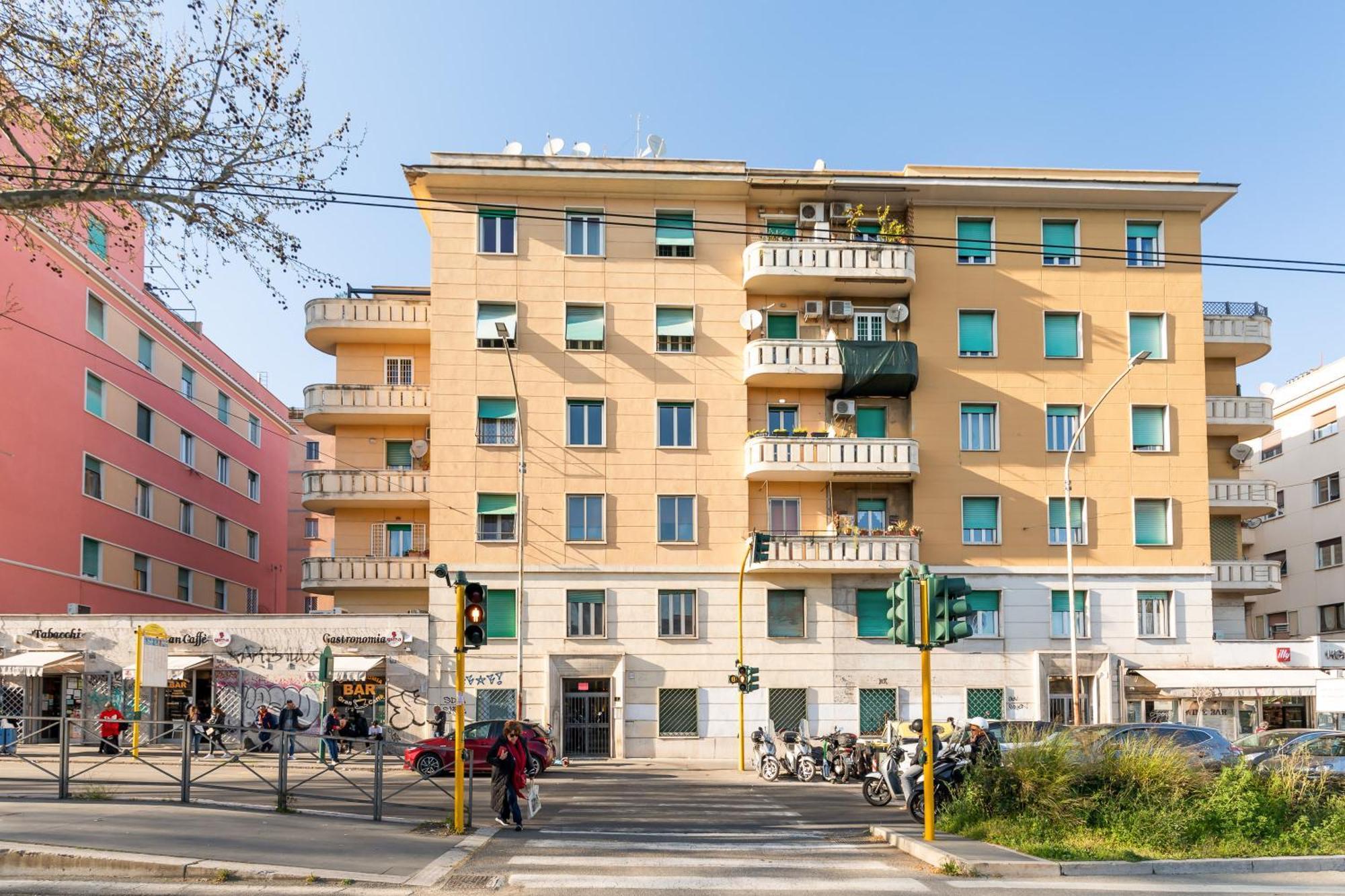Cozy Apartment Gianicolense 3Bdr Rom Exteriör bild